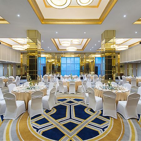 Crowne Plaza Zhengzhou, An Ihg Hotel Экстерьер фото